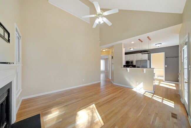 Building Photo - Bright + Spacious 4 Bedroom Home w/ Walkout Basement in Chestnut Bluffs of Woodcroft!