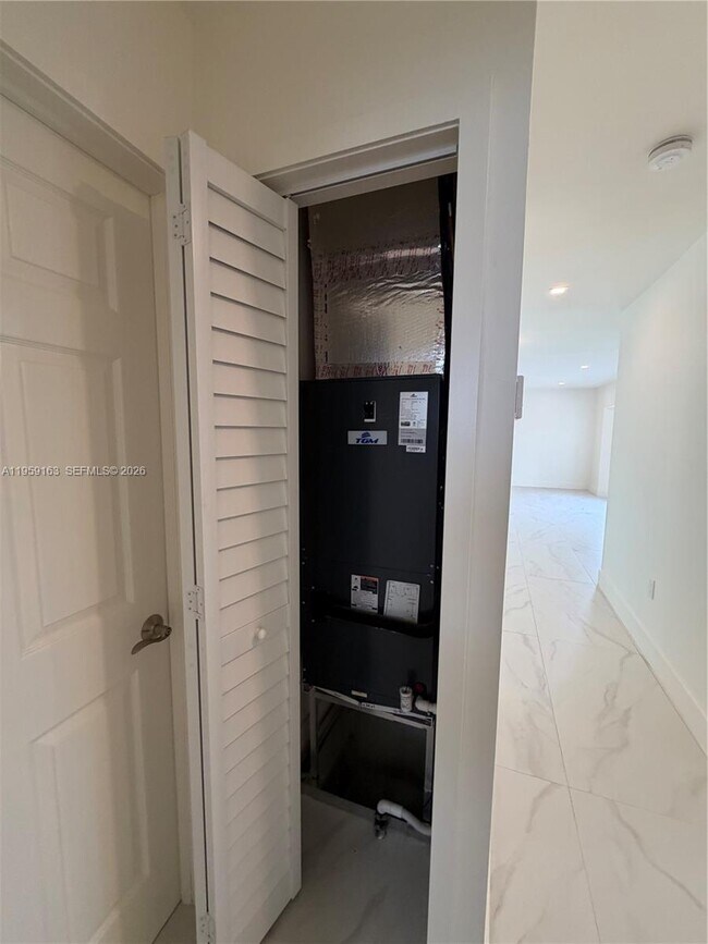 Building Photo - 19221 SW 92nd Rd