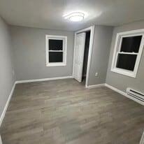 Building Photo - 10 Cedar Aly