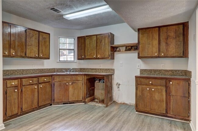 Building Photo - 2091 Mallard Way