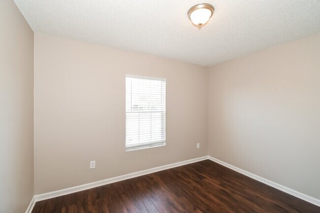 Building Photo - 8628 Springtree Road