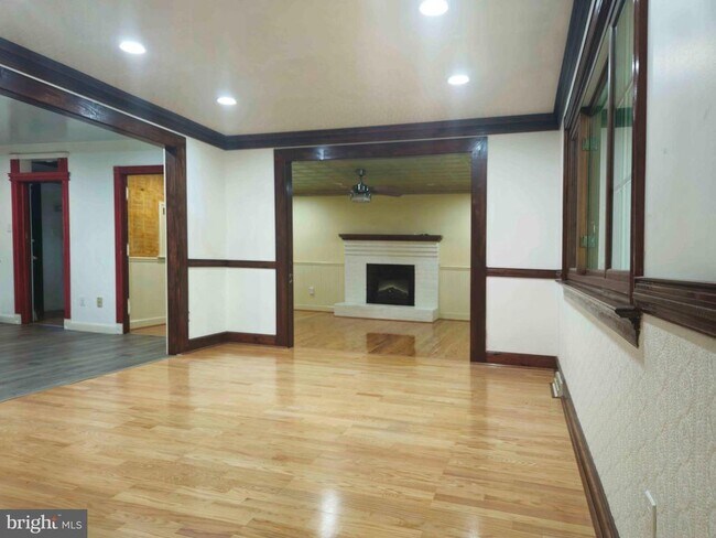 Building Photo - 159 Olde Concord Rd