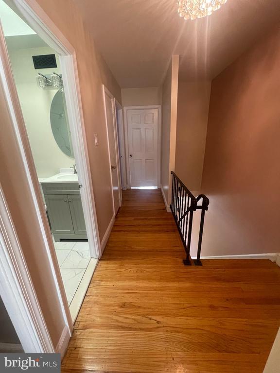Building Photo - 3300 Kayford Cir