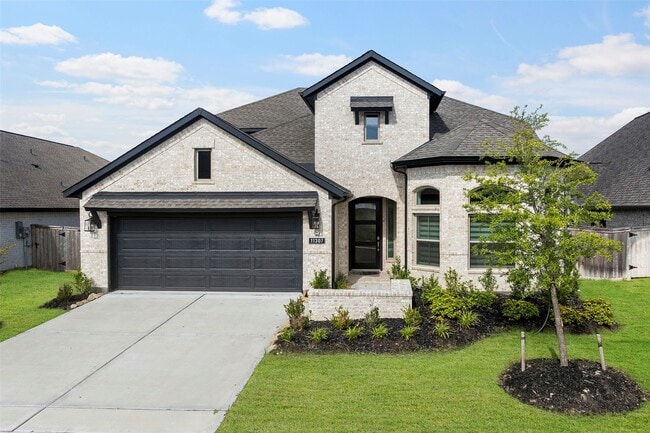 Primary Photo - 11307 Cosmopolitan Dr