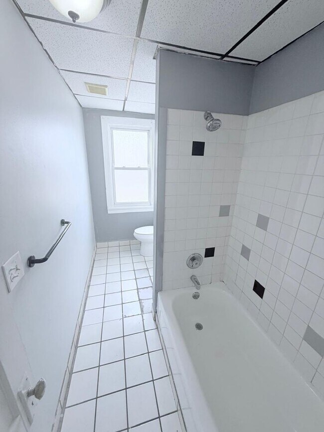 Building Photo - 3341 Desota Ave