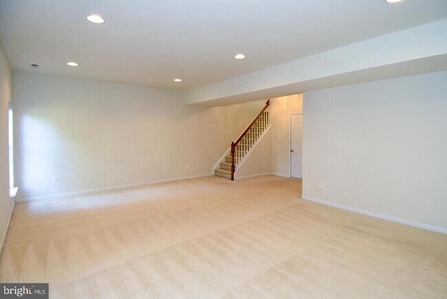 Building Photo - 25240 Lyon Terrace