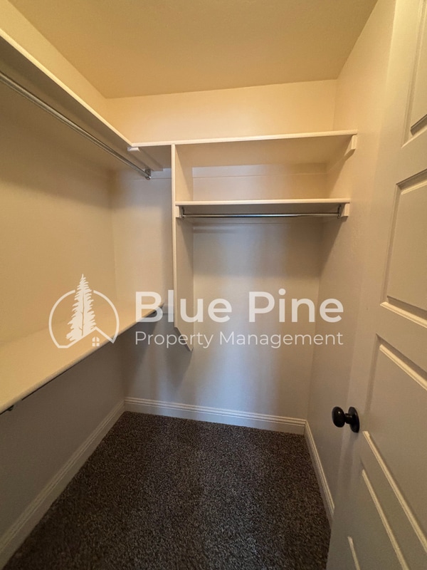 Building Photo - 5181 Ryanne Way