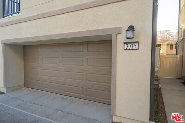 Building Photo - 3015 Tallahassee Ln