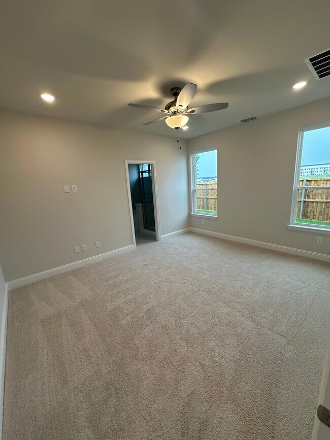 Building Photo - 10999 Tall Timbers Trl