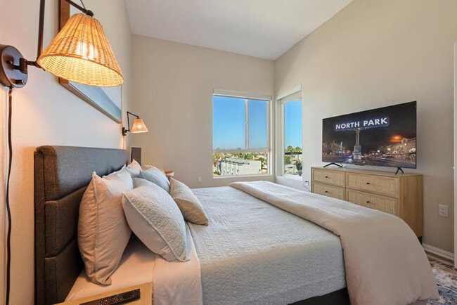 Building Photo - 4355 Ohio St