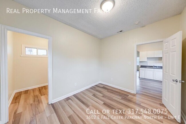 Building Photo - 3602 E Fall Creek Pkwy N Dr