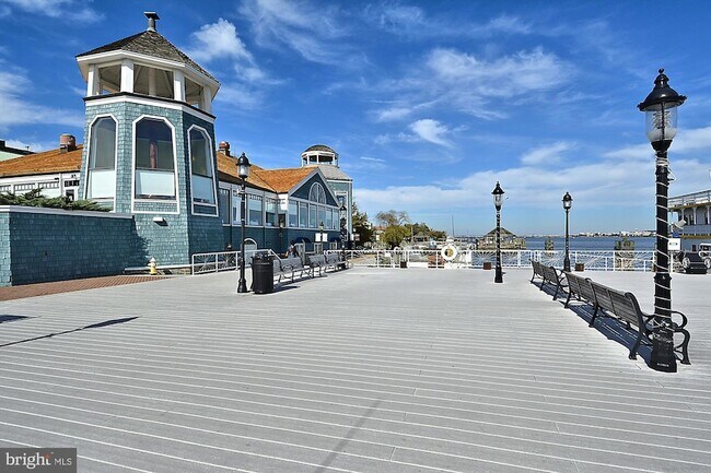 Building Photo - 226 Guthrie Ave