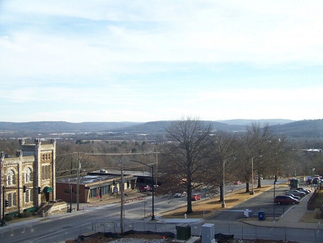 Building Photo - 31 E. Center