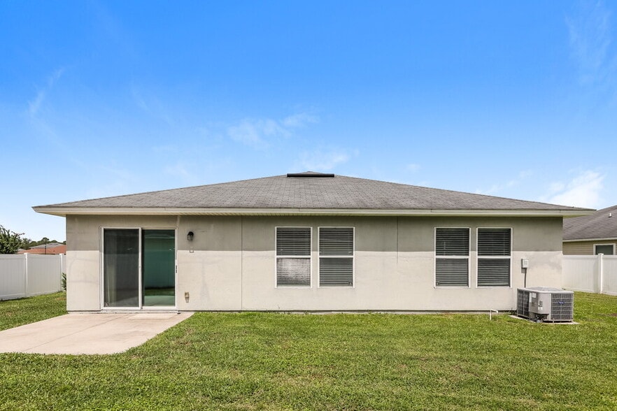 Building Photo - 6582 Winding Greens Dr