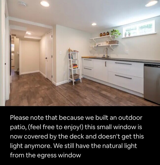 Building Photo - 3330 SE Franklin St