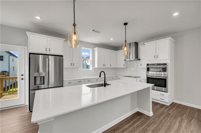 Building Photo - 668 Devon Aly