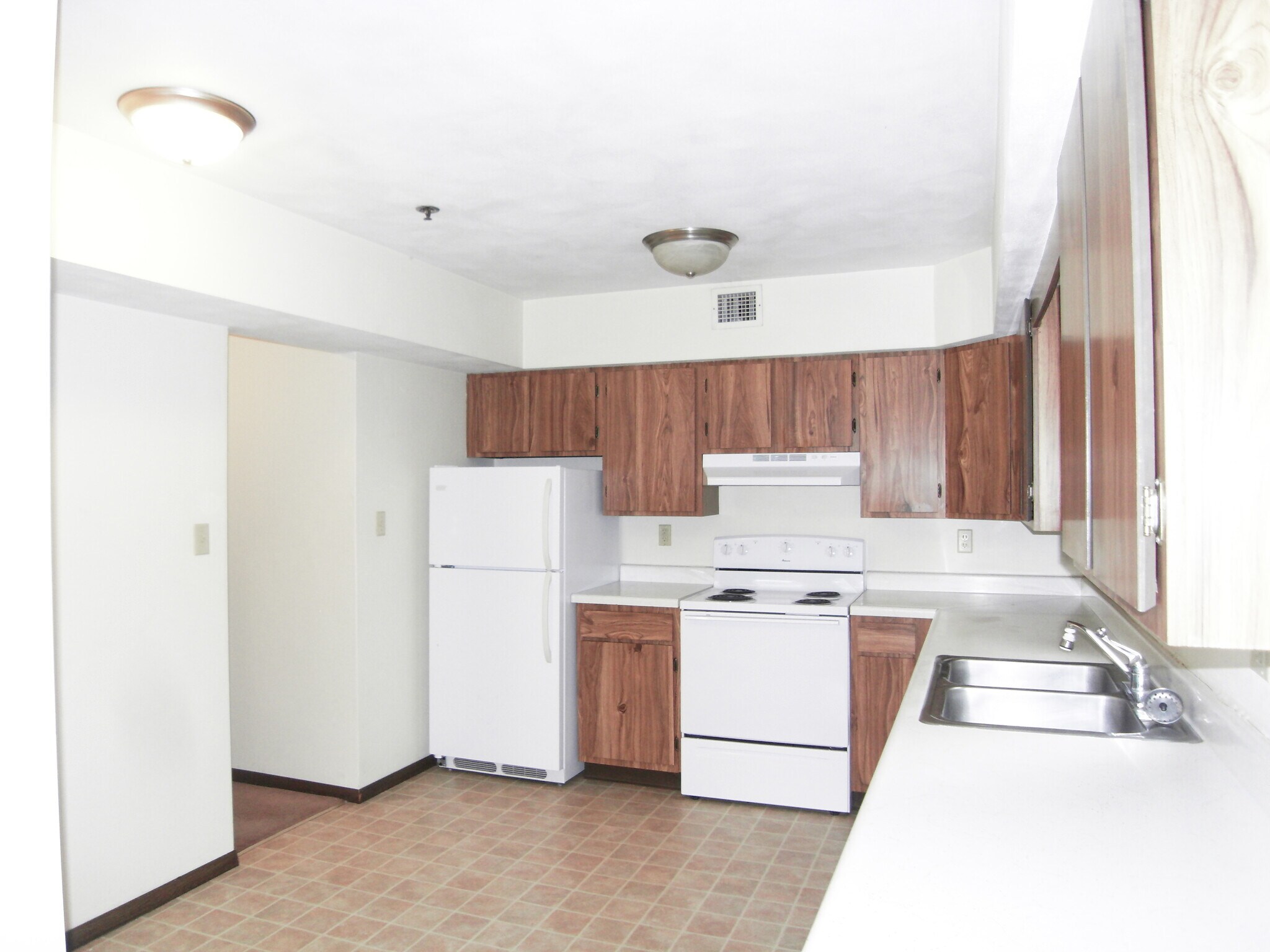 Building Photo - 1510 Northbrook Dr