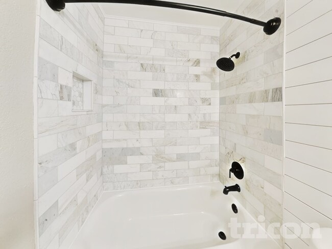 Building Photo - 6001 White Tail Loop