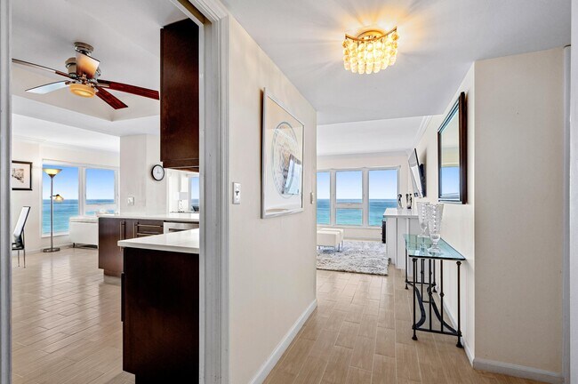 Building Photo - 2066 N Ocean Blvd