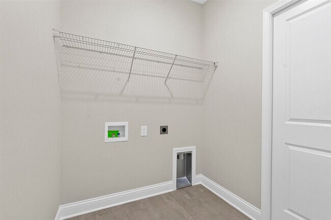 Building Photo - 1156 Shallowford St