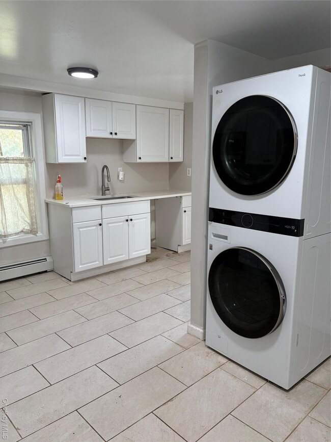 Building Photo - 47 Main St