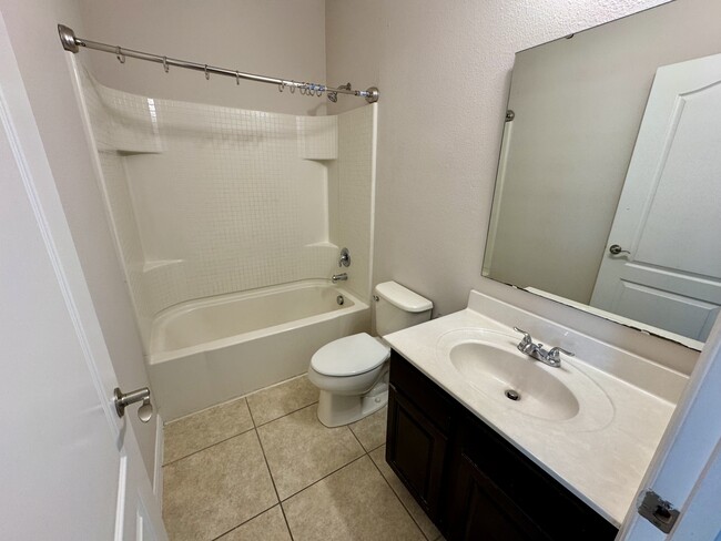 Building Photo - 7448 Leighside Dr