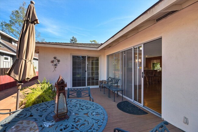 Building Photo - 1516 Whipple Ave