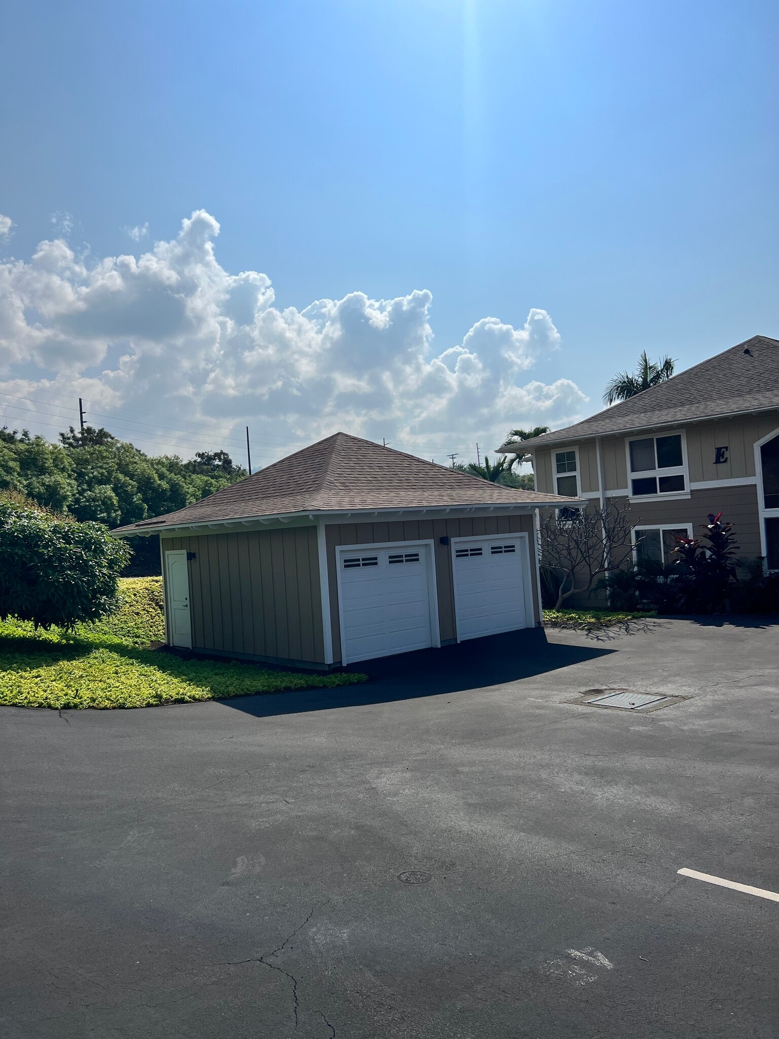 Building Photo - 75-6060 Kuakini Hwy