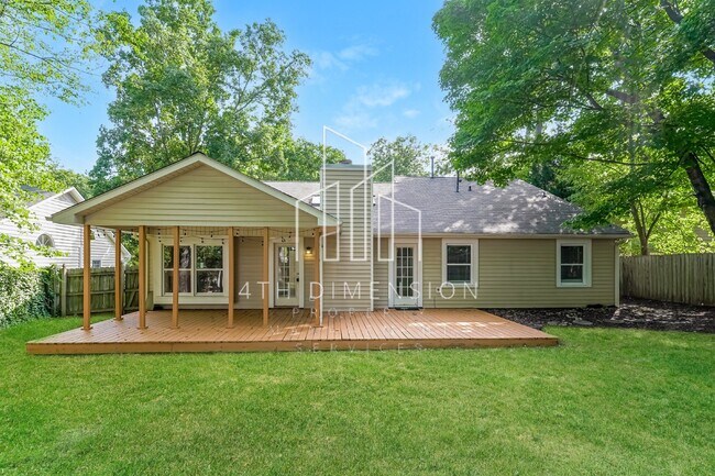 Building Photo - Charming 3-Bedroom Home with 2 Full Baths ...