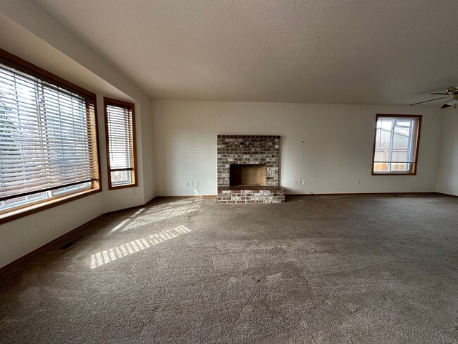 Building Photo - 1476 SW 218th Terrace