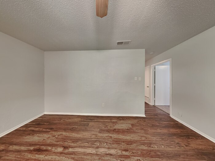 Building Photo - 1202 Neptune Dr