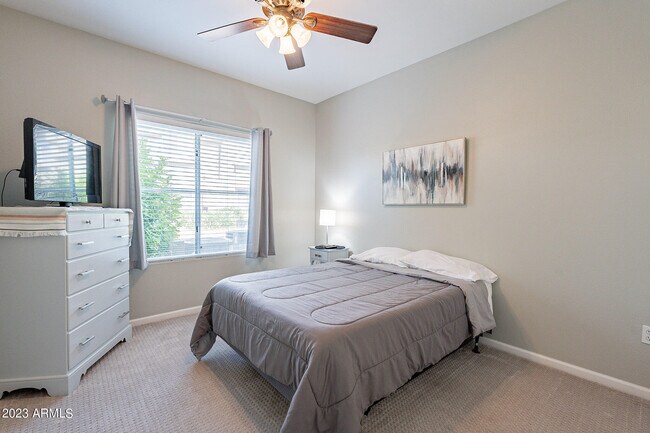 Building Photo - 5335 E Shea Blvd