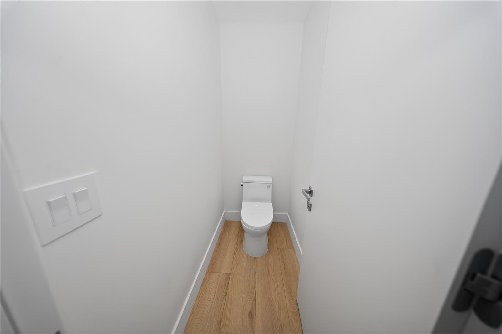 Building Photo - 700 NE 24th St