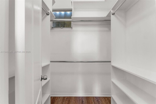 Building Photo - 18560 NE 3rd Ct