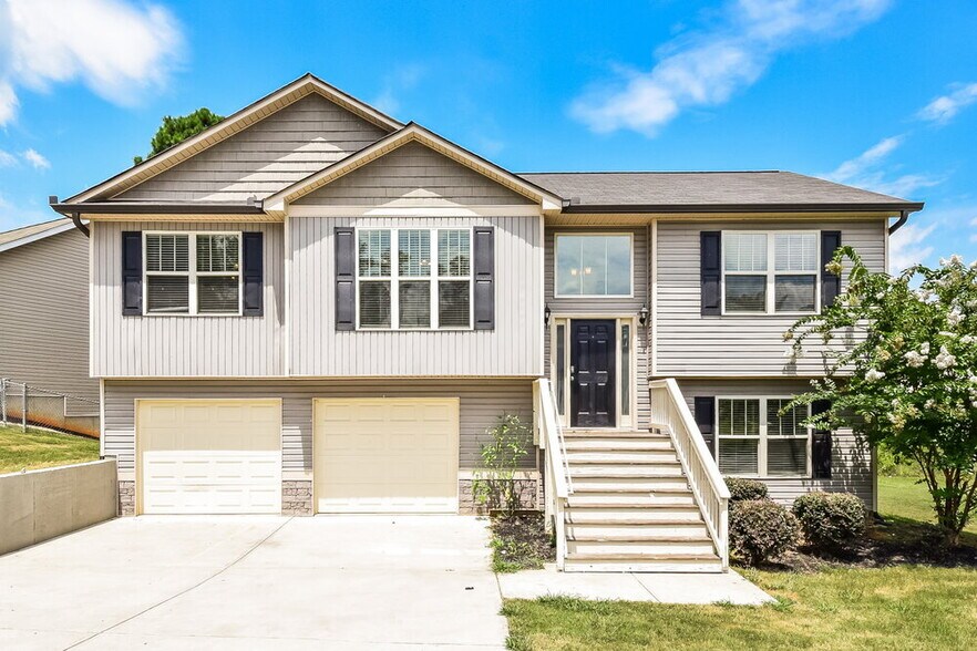 Primary Photo - 206 Comet Ct
