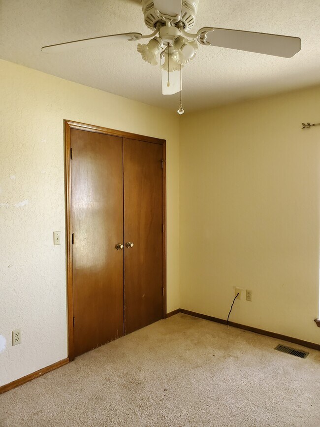 Building Photo - 7907 Debar Cir