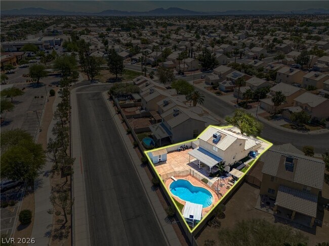 Building Photo - 7520 Bowles Dr