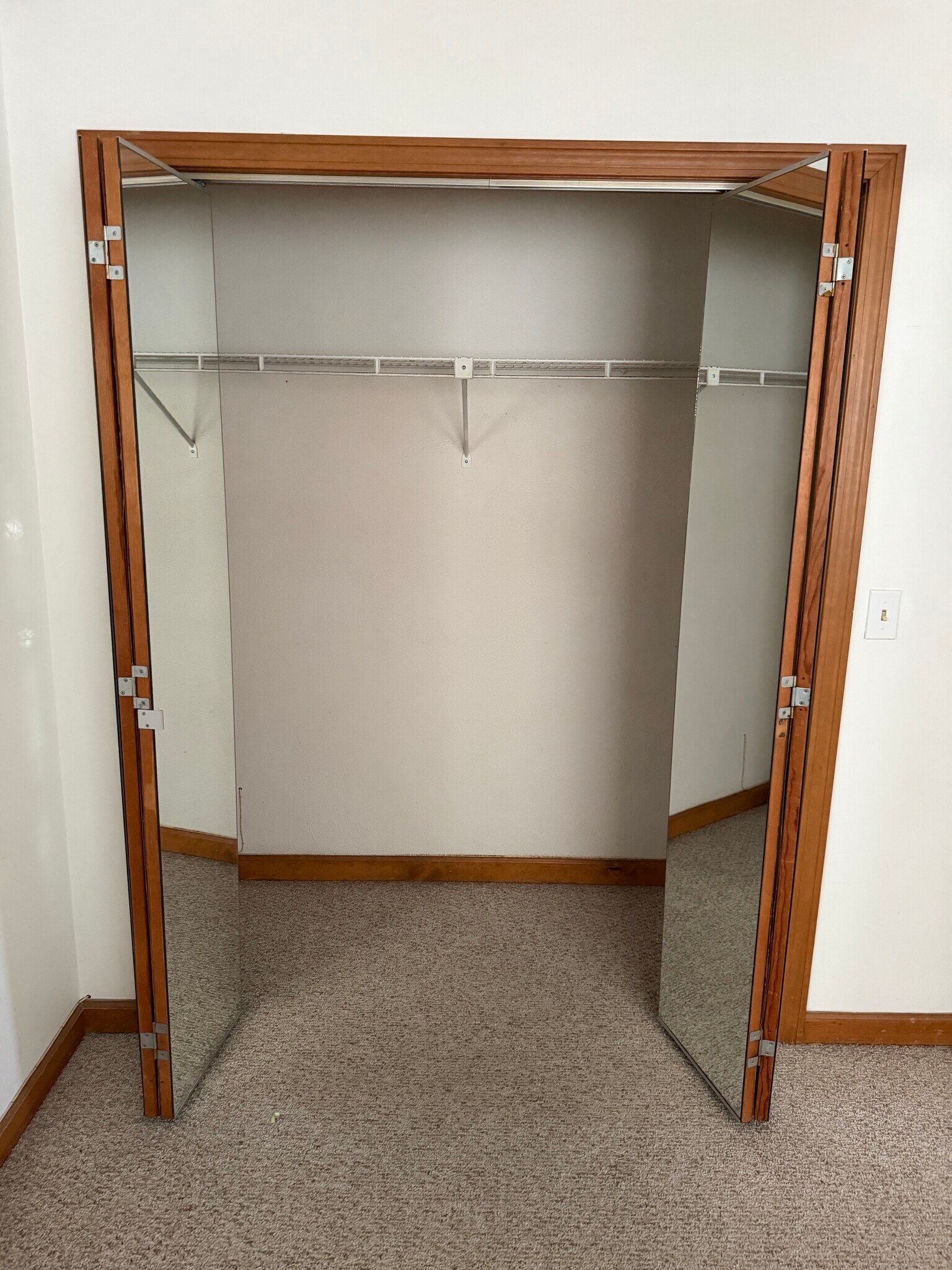 Building Photo - 2008 Mineral Spring Ave