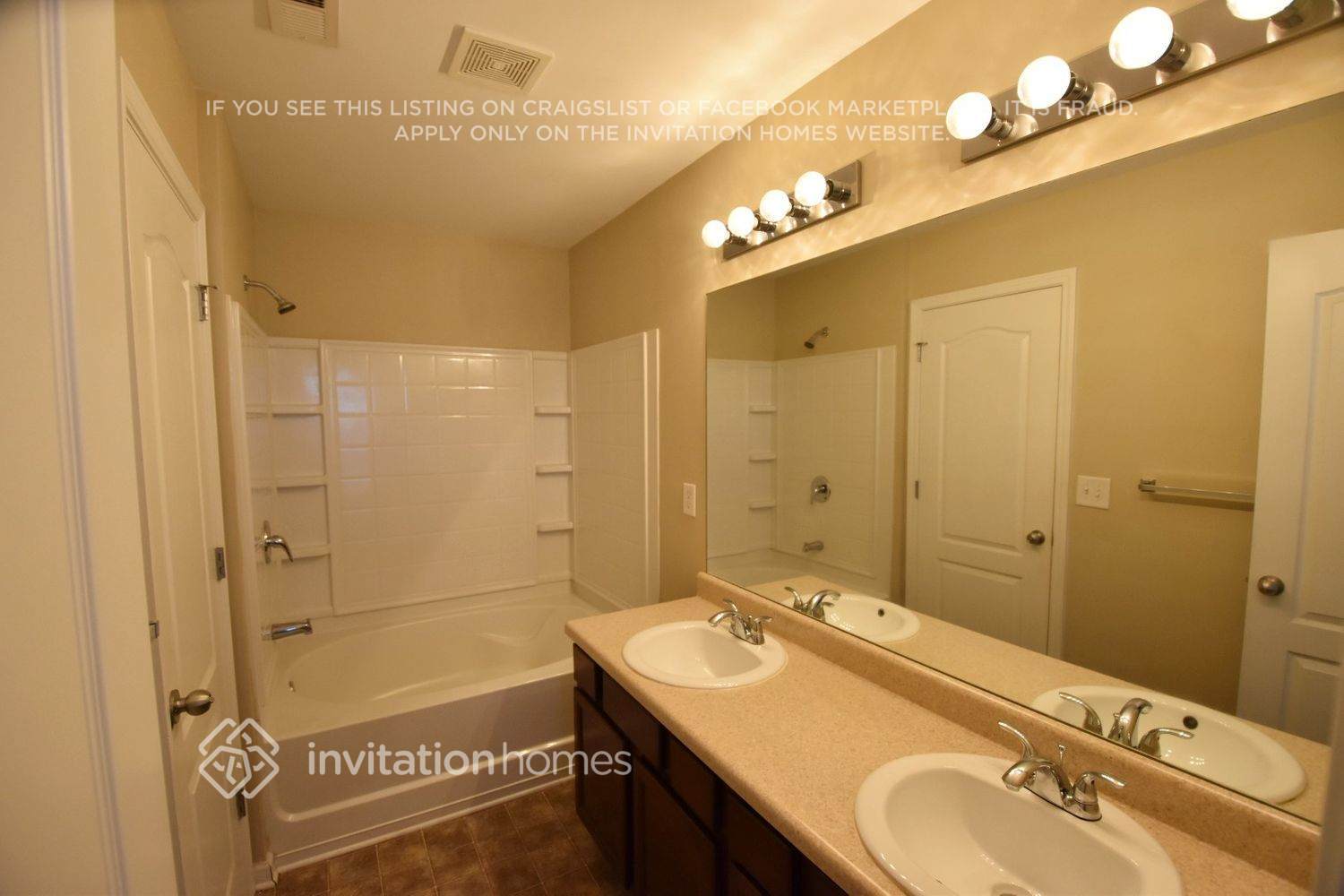 Building Photo - 864 Lobdale Falls Dr