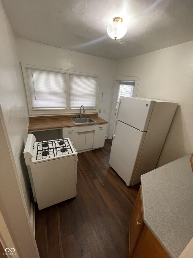 Building Photo - 774 Dequincy St