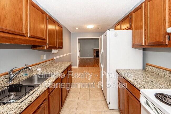 Building Photo - 5212 Elba Dr