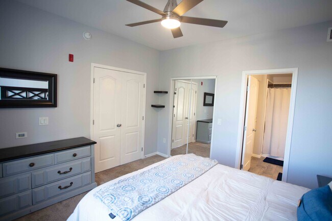 Building Photo - 6900 E Princess Dr