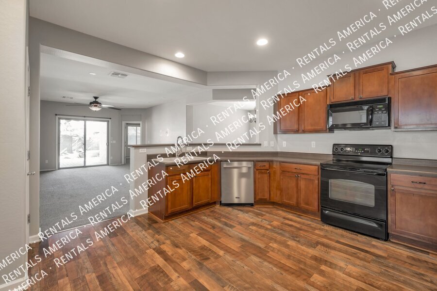 Building Photo - 2263 Pecos Ct