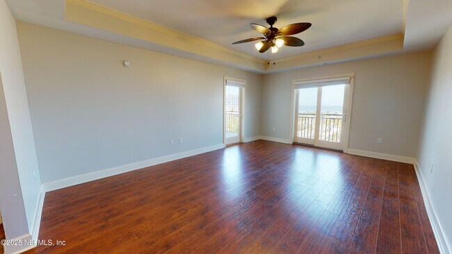 Building Photo - 525 3rd St S