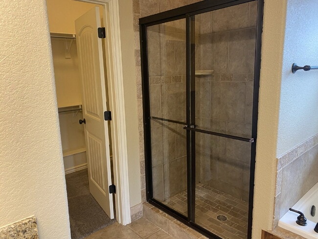 Building Photo - 6202 W Sage Dr