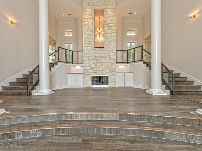 Building Photo - 5509 Cuesta Verde