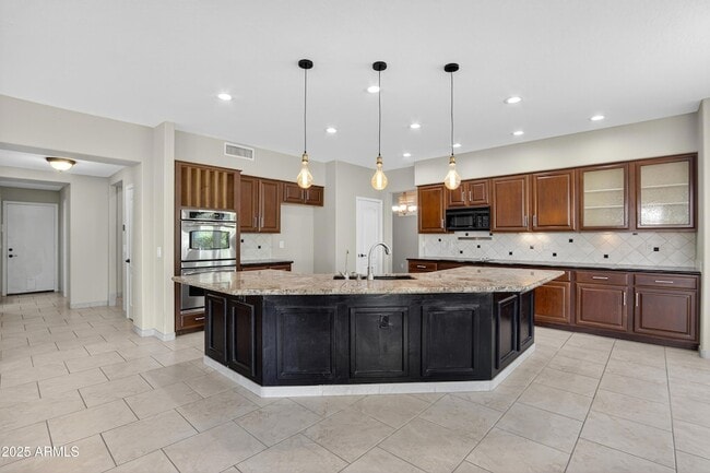 Building Photo - 4302 E Mossman Rd