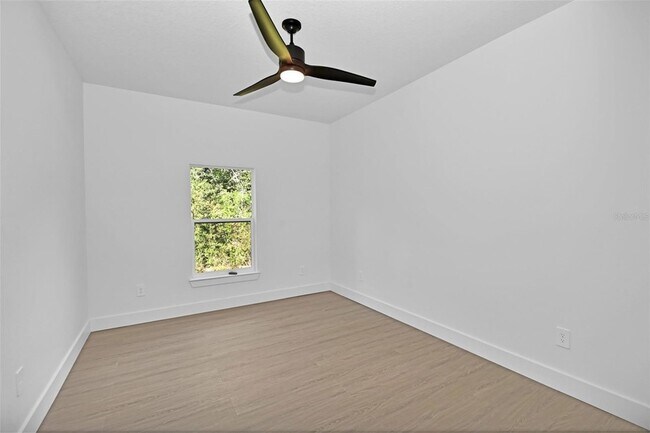 Building Photo - 13527 SW 100th Ln