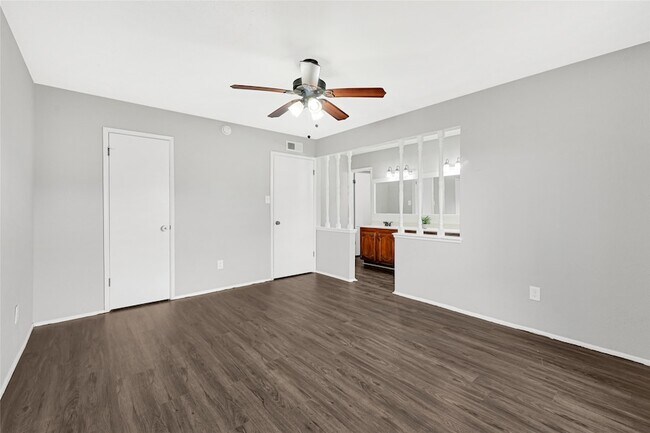 Building Photo - 17303 Nordway Dr