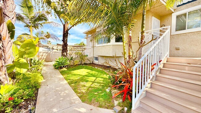 Building Photo - Beautiful Craftsman-style Home with fenced yard space, detached garage and additional parking in ...